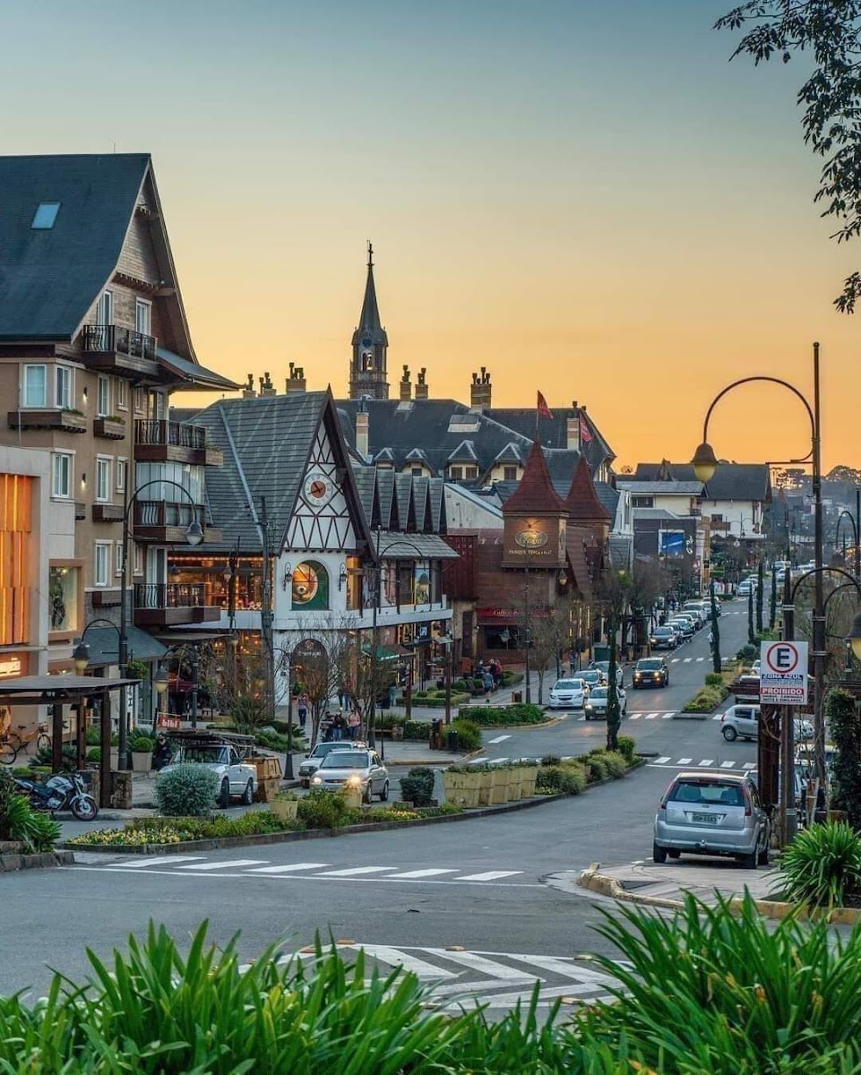 Gramado e Canela de Ônibus: Roteiro de Inverno Inesquecível