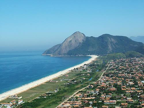 Maricá de Ônibus: Praias, Lagoas e Serras para Sua Excursão Inesquecível
