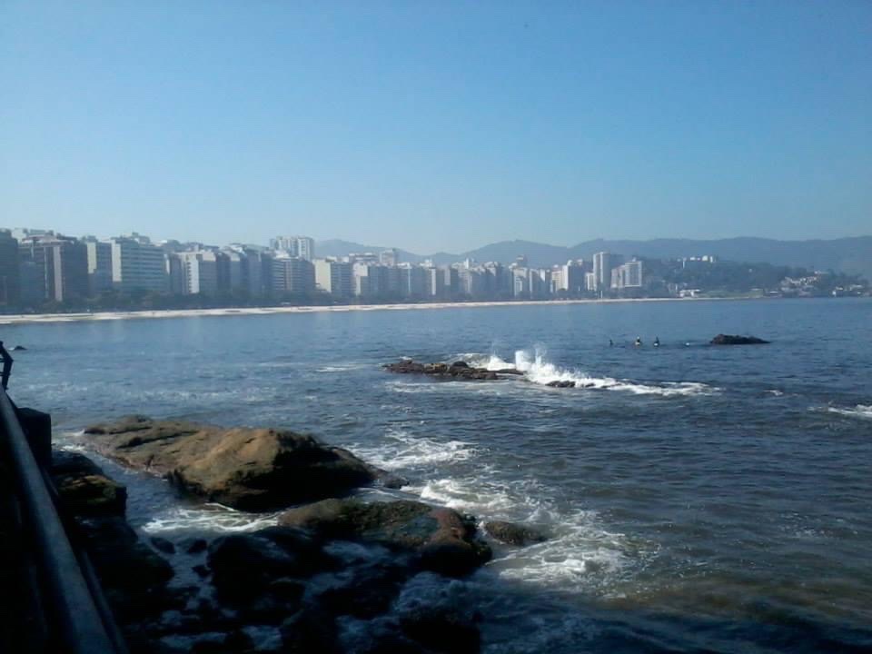 Niterói: Excursão Rodoviária entre Praias, Arte e História no RJ