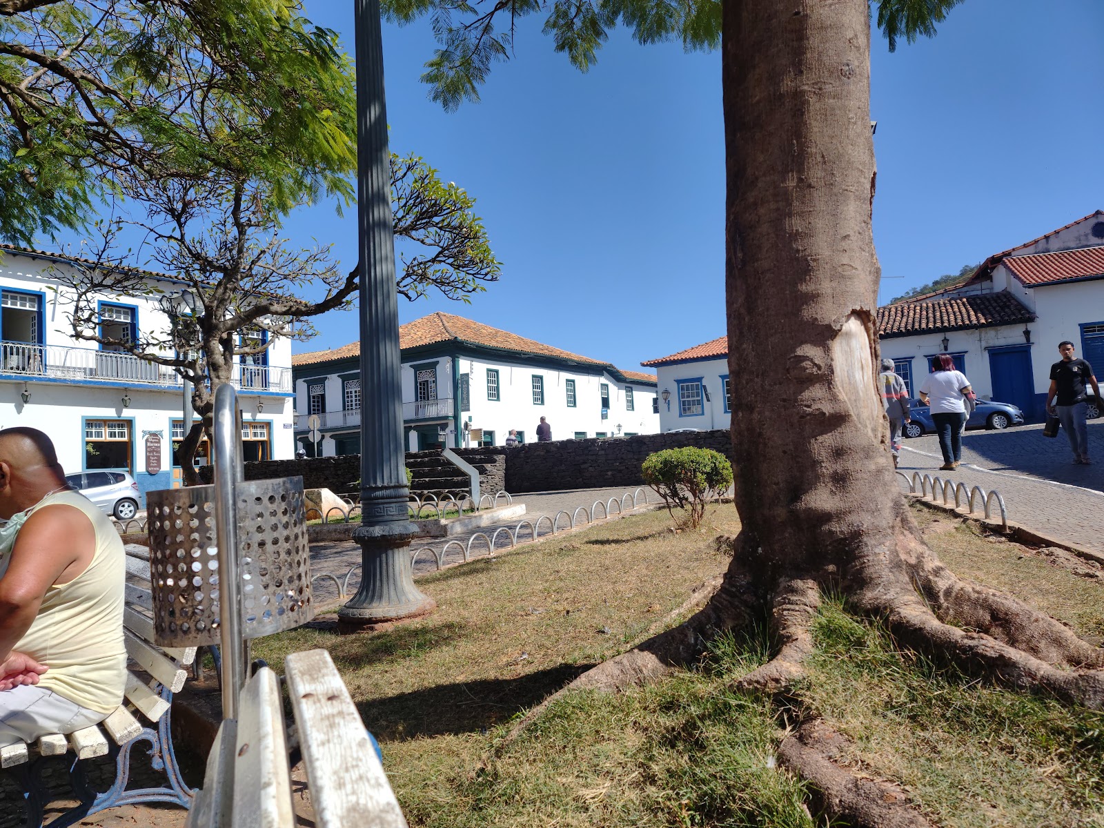 Sabará: Uma Jornada Histórica de Excursão Rodoviária em Minas